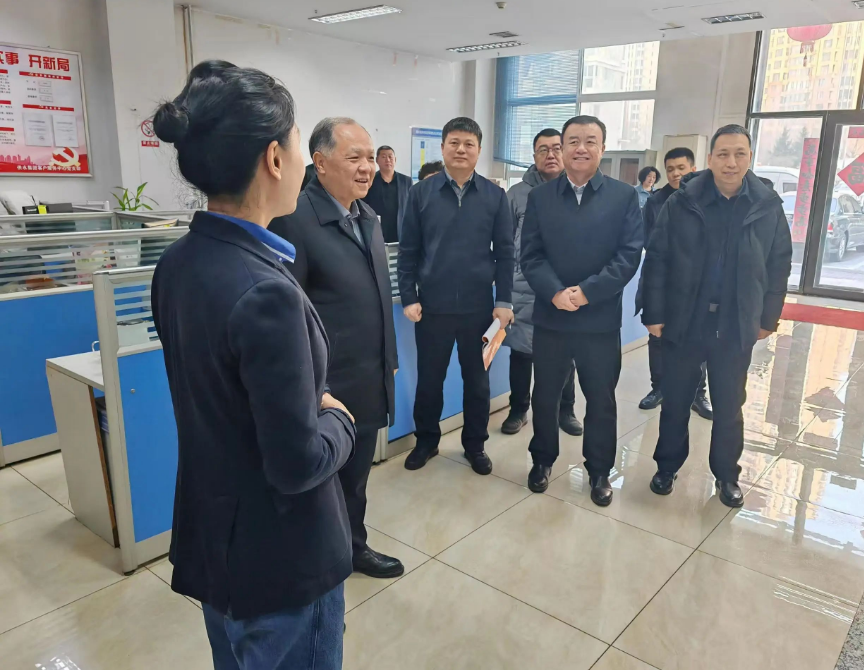 yl6809永利皇宫党委书记、董事长孙明带队检查亚冬会保障及安全工作并慰问一线职工