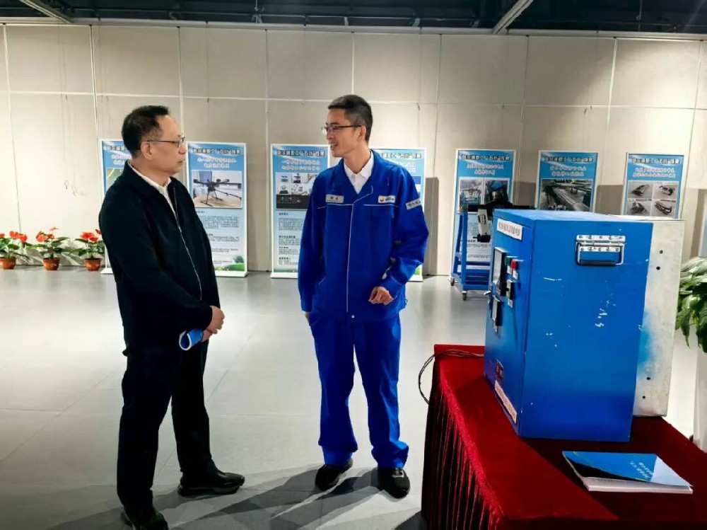 “小创新”彰显“大智慧” yl6809永利皇宫三项“五小”创新成果入围“微光聚力·哈工智汇”创新成果展！