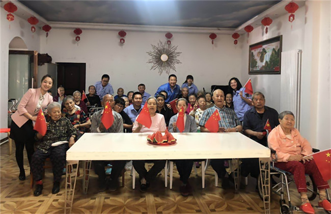 二次供水分公司香坊管理站党支部走进哈尔滨市关东人家敬老院