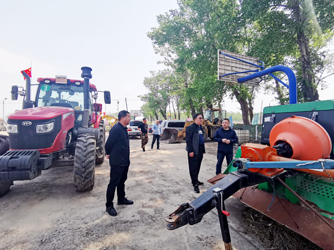 集团公司纪委书记林国杰带队到帮扶村开展调研帮扶工作