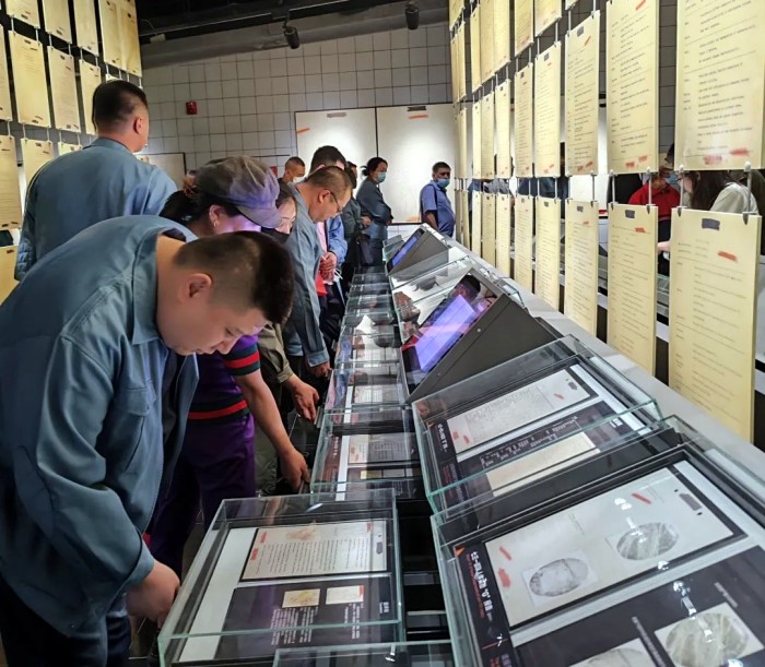 重温历史 珍惜当下——香坊供水分公司参观731部队遗址开展支部联建共建主题活动